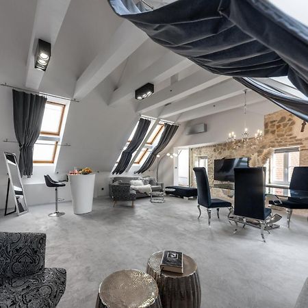 Coco Chanel Boutique Apartment By Goodnite Cz Brno Zewnętrze zdjęcie