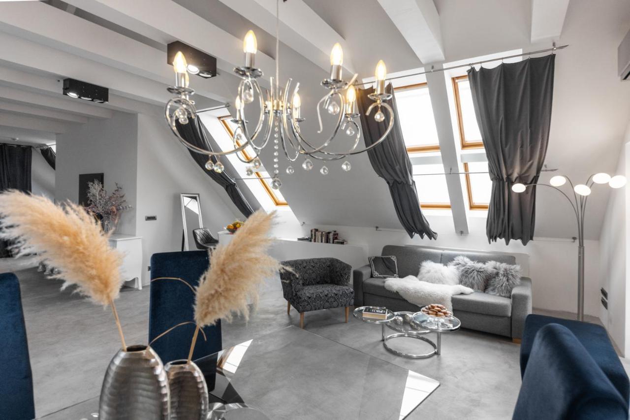 Coco Chanel Boutique Apartment By Goodnite Cz Brno Zewnętrze zdjęcie