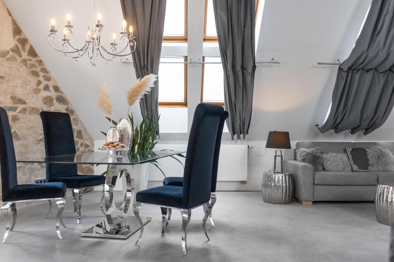 Coco Chanel Boutique Apartment By Goodnite Cz Brno Zewnętrze zdjęcie