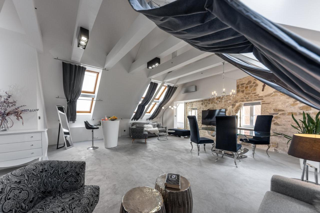 Coco Chanel Boutique Apartment By Goodnite Cz Brno Zewnętrze zdjęcie