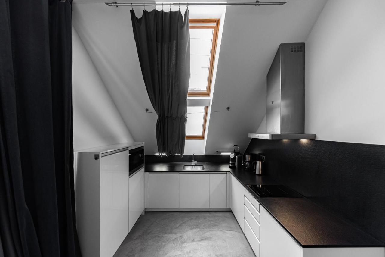 Coco Chanel Boutique Apartment By Goodnite Cz Brno Zewnętrze zdjęcie