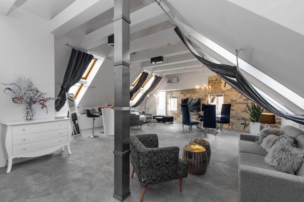 Coco Chanel Boutique Apartment By Goodnite Cz Brno Zewnętrze zdjęcie