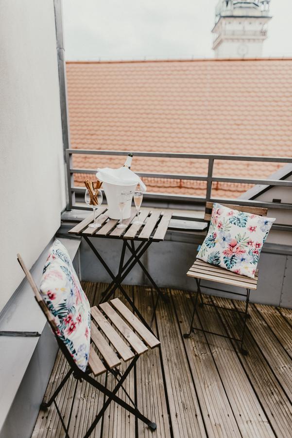 Coco Chanel Boutique Apartment By Goodnite Cz Brno Zewnętrze zdjęcie